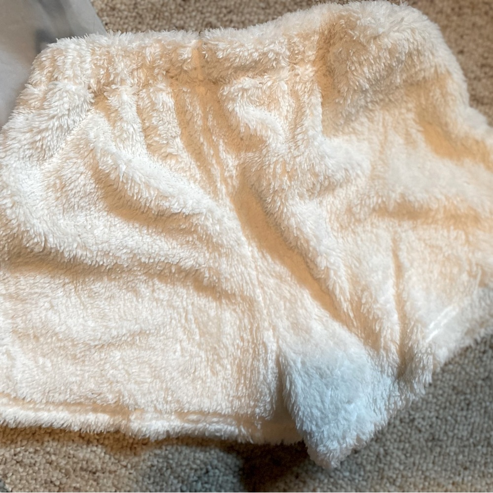White fuzzy shorts, size 11-12 yr old. shein. Never worn.